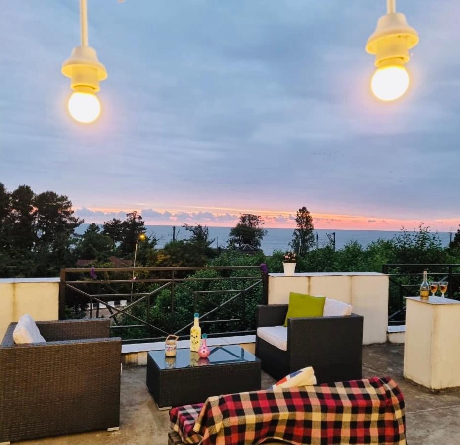 Wonderland Hotel Чакви Екстериор снимка