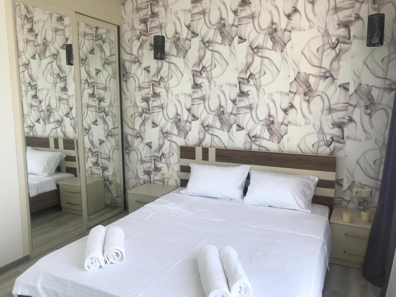 Wonderland Hotel Чакви Екстериор снимка