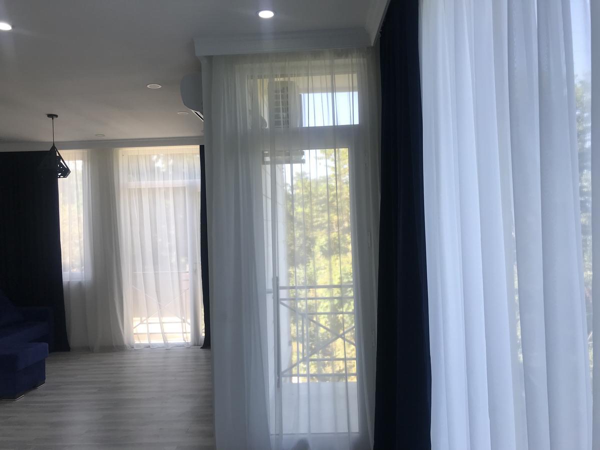 Wonderland Hotel Чакви Екстериор снимка